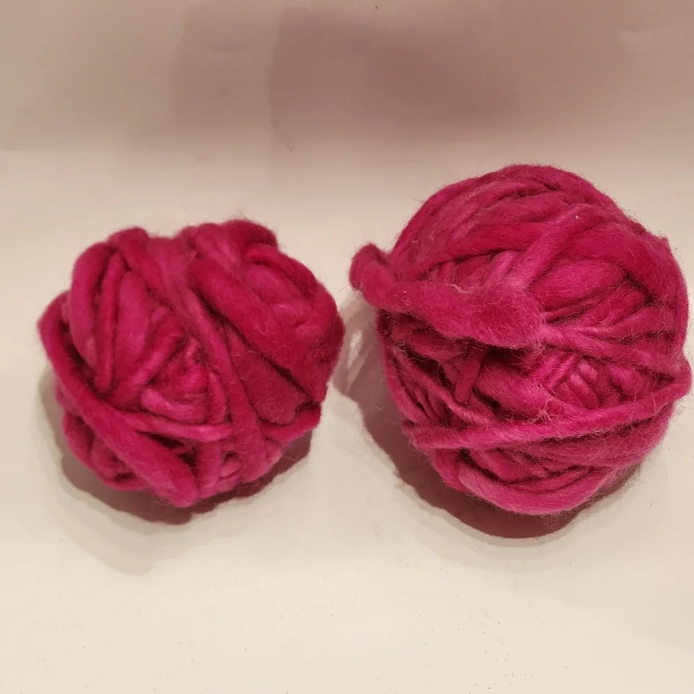 Artisan Coloured Wool Yarn - Picture 5 of 6